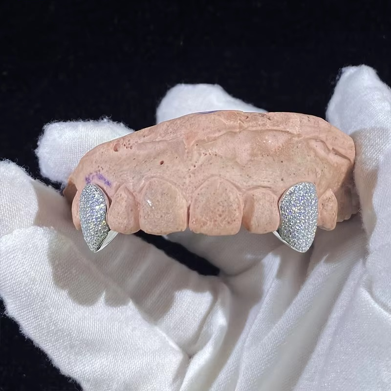 Moissanite Single Caps | Custom VVS Moissanite Grill Caps