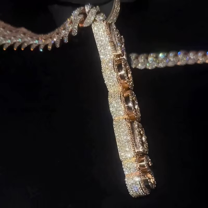 VVS Moissanite Vertical Letter Pendant | Custom Double Layer Ice