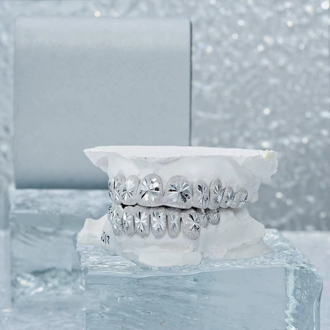 Arctic Starburst Grillz | Moissanite Iced Top & Bottom Set