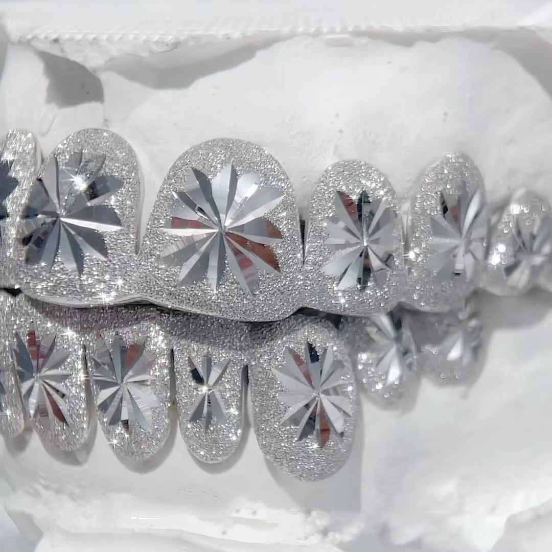 Arctic Starburst Grillz | Moissanite Iced Top & Bottom Set