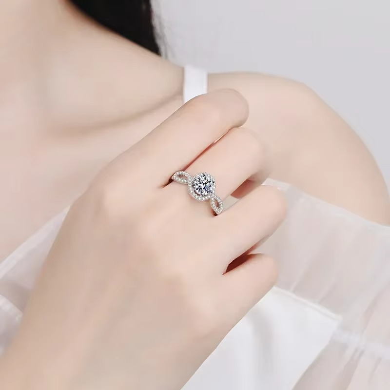 VVS1 Moissanite Infinity Engagement Ring | 18K White Gold