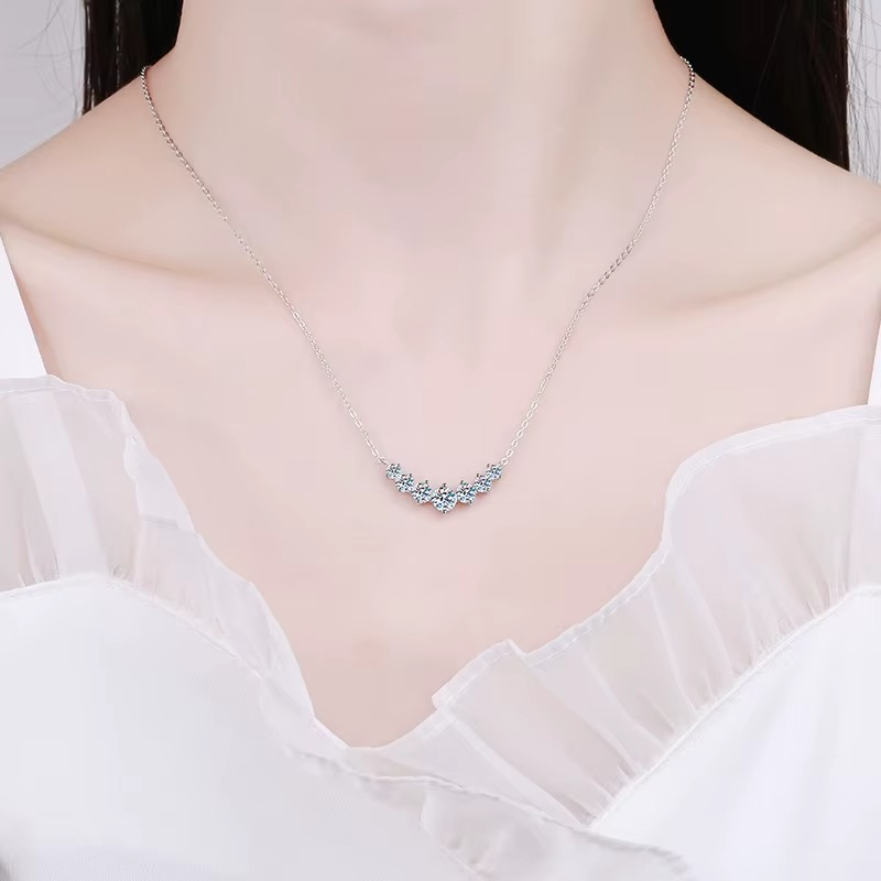 Moissanite Curved Cluster Necklace | 1.7ct VVS1 D Color