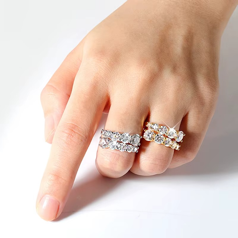 10-Gem Moissanite Ring for Women | Flawless Sparkle & Elegance